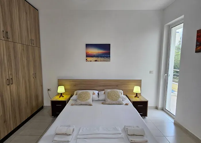 Ares Summer شقة *