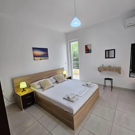 Ares Summer Apartment